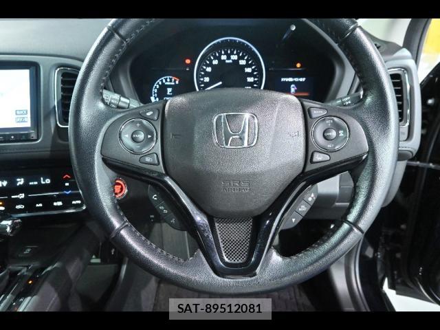 Honda VEZEL 2019-05 8223472-3