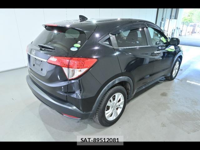 Honda VEZEL 2019-05 8223472-9