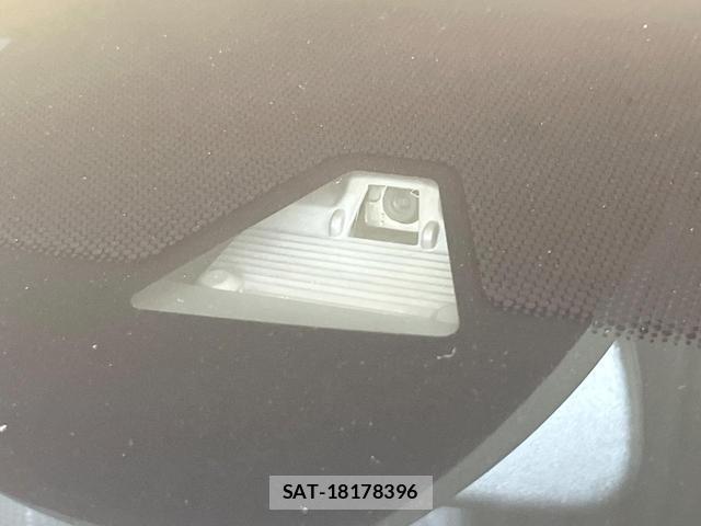Honda VEZEL 2016-06 8223962-2