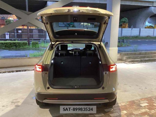 Honda VEZEL 2022-01 8224507-18