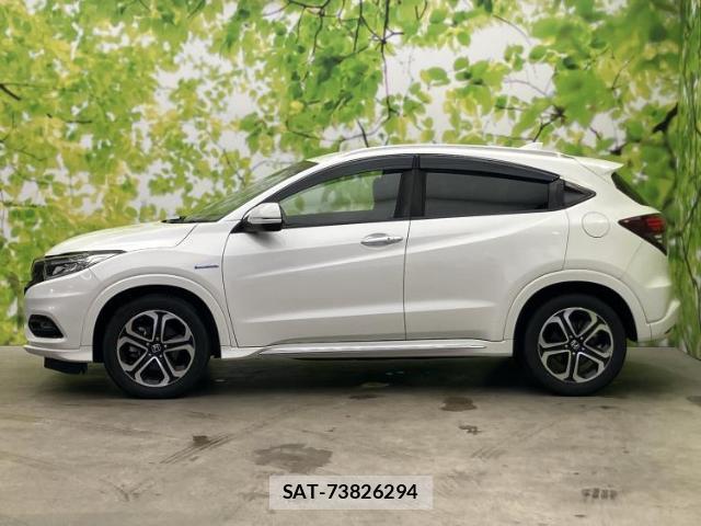 Honda VEZEL 2018-04 8225049-1