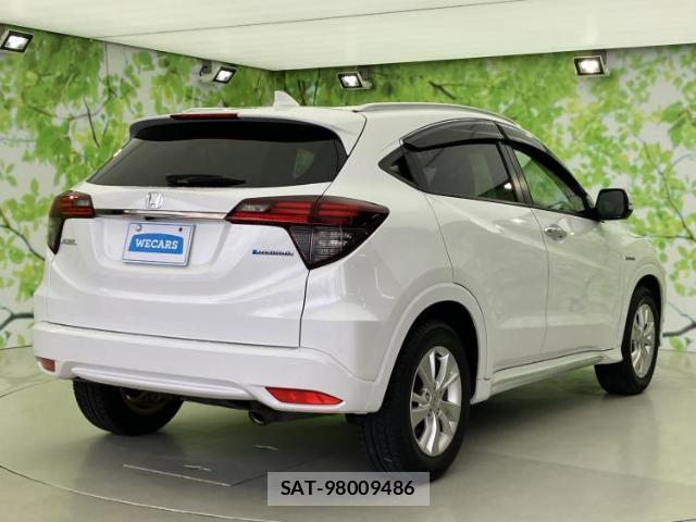Honda VEZEL 2021-01 8225164-2
