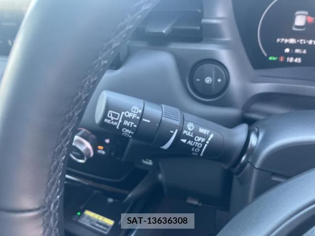 Honda VEZEL 2025-03 8225180-16