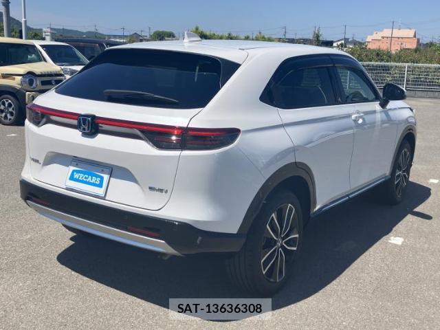 Honda VEZEL 2025-03 8225180-2