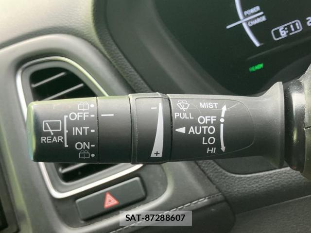 Honda VEZEL 2020-01 8225259-16