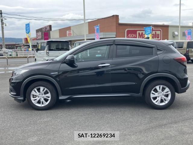 Honda VEZEL 2020-08 8225406-1