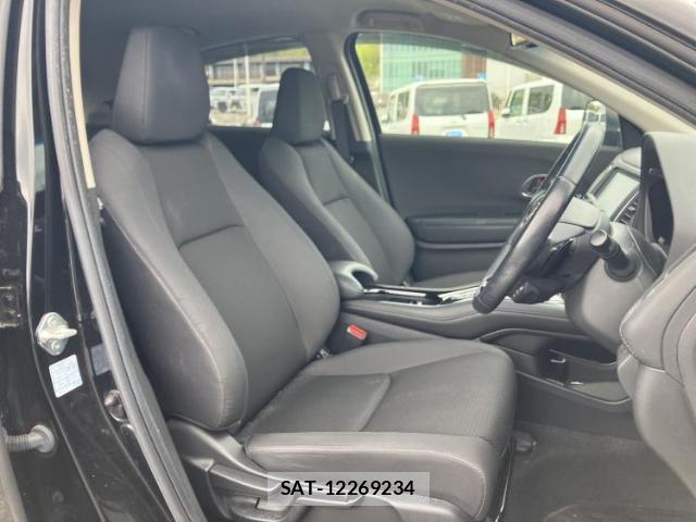 Honda VEZEL 2020-08 8225406-3