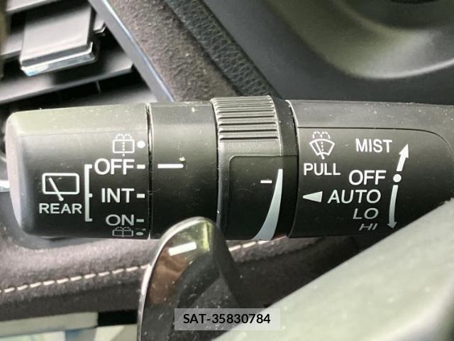 Honda VEZEL 2018-02 8225500-15