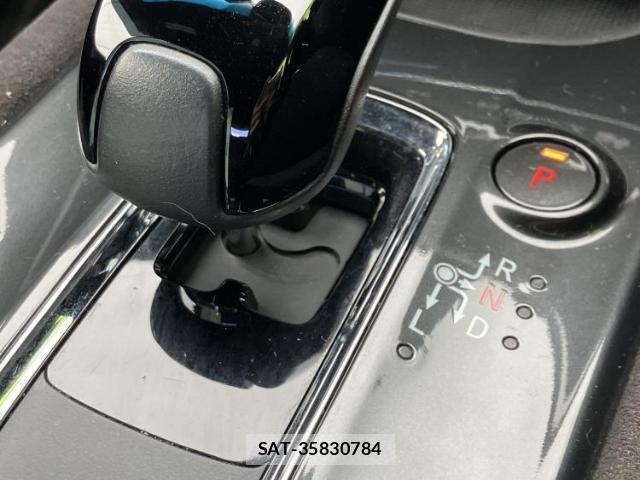 Honda VEZEL 2018-02 8225500-16