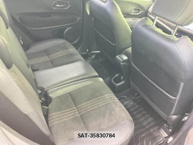 Honda VEZEL 2018-02 8225500-4