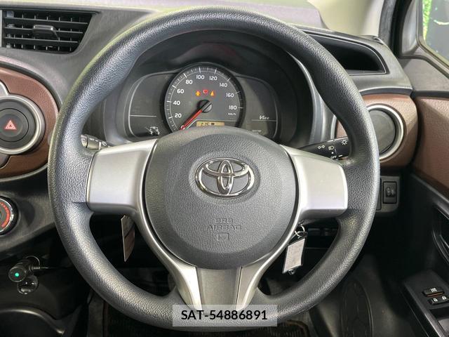 Toyota VITZ 2012-04 8216665-11