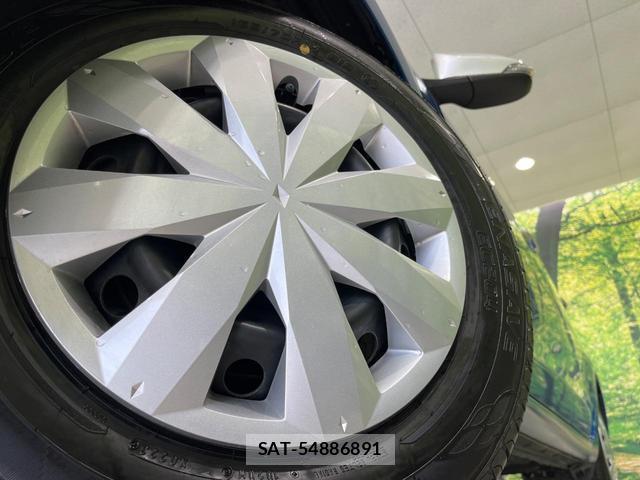 Toyota VITZ 2012-04 8216665-13