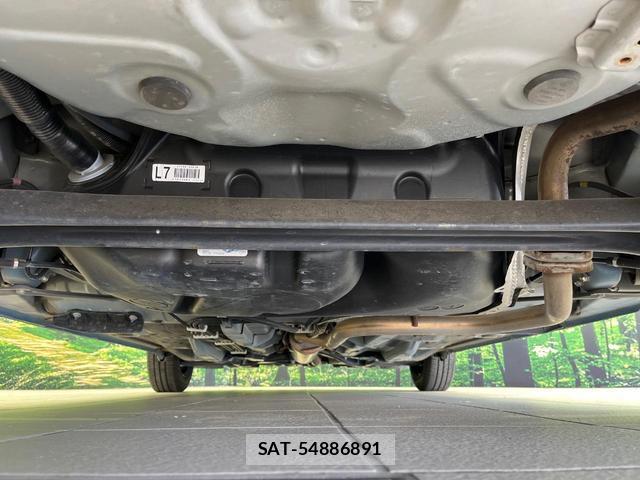 Toyota VITZ 2012-04 8216665-19