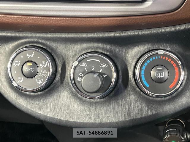 Toyota VITZ 2012-04 8216665-6