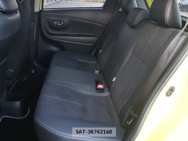 Toyota VITZ 2019-06 8217276-6