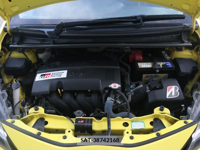 Toyota VITZ 2019-06 8217276-7