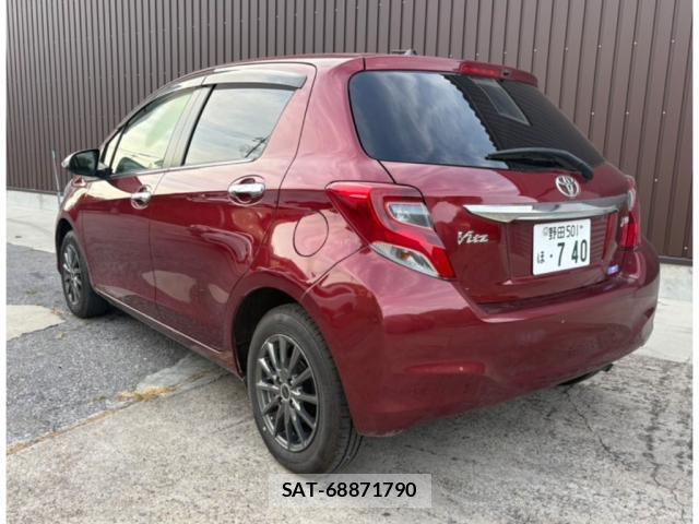 Toyota VITZ 2016-06 8217480-1