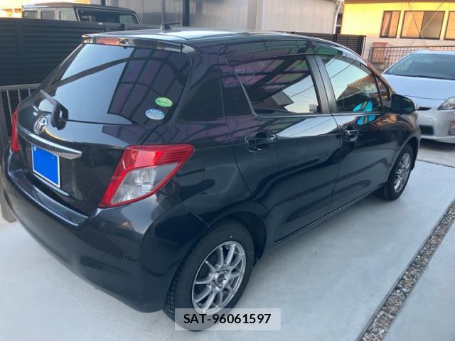 Toyota VITZ 2014-03 8219836-13