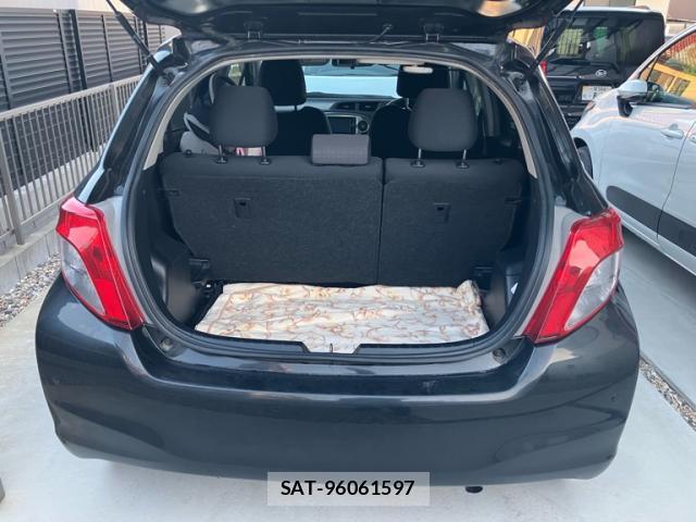 Toyota VITZ 2014-03 8219836-4