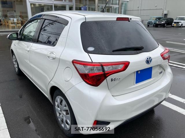 Toyota VITZ 2018-07 8219877-2
