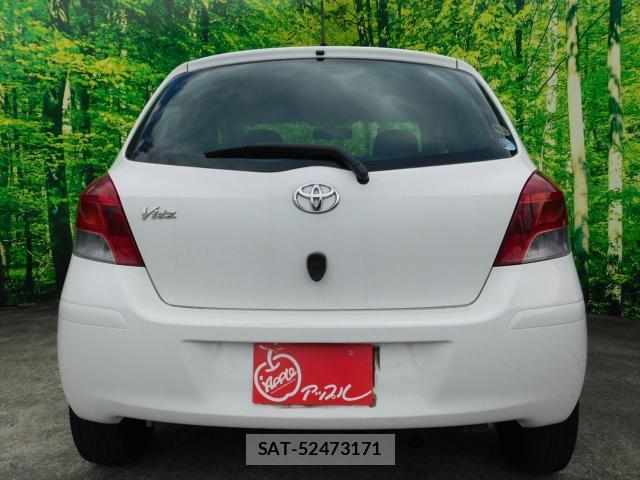 Toyota VITZ 2009-07 8221164-1