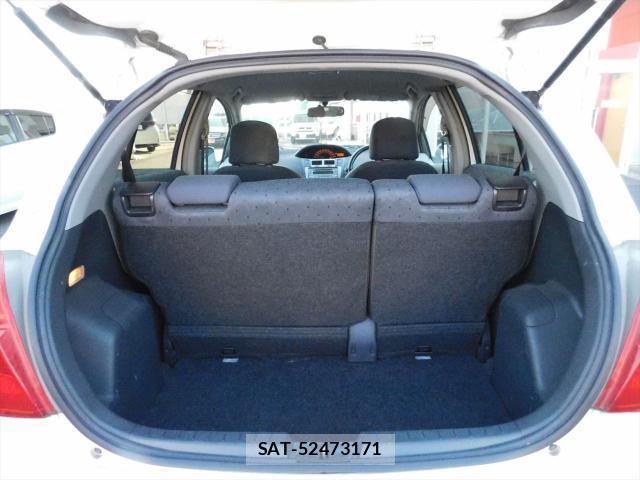 Toyota VITZ 2009-07 8221164-18