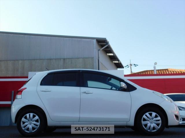 Toyota VITZ 2009-07 8221164-3