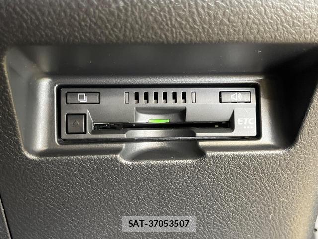 Toyota VITZ 2016-03 8221632-7