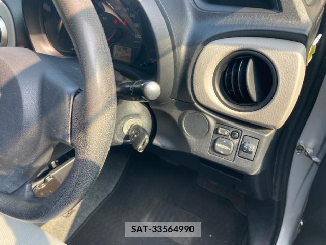 Toyota VITZ 2011-03 8221712-17