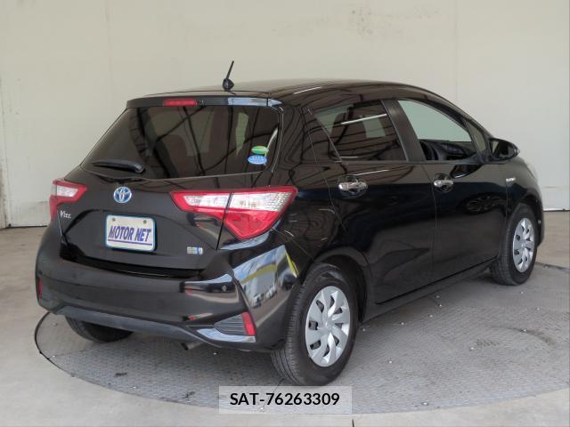 Toyota VITZ 2019-07 8222213-1