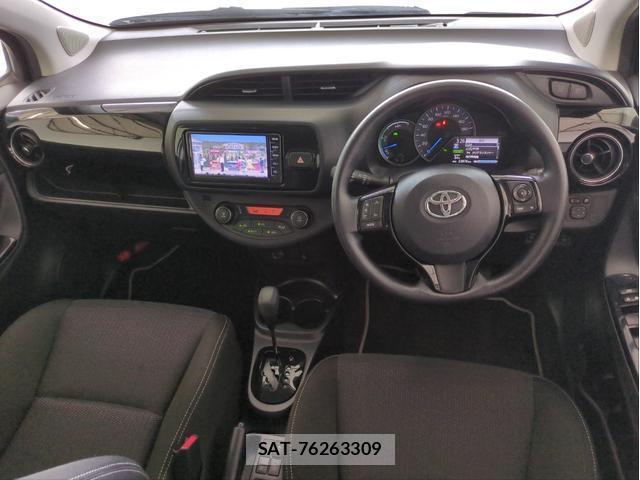 Toyota VITZ 2019-07 8222213-2
