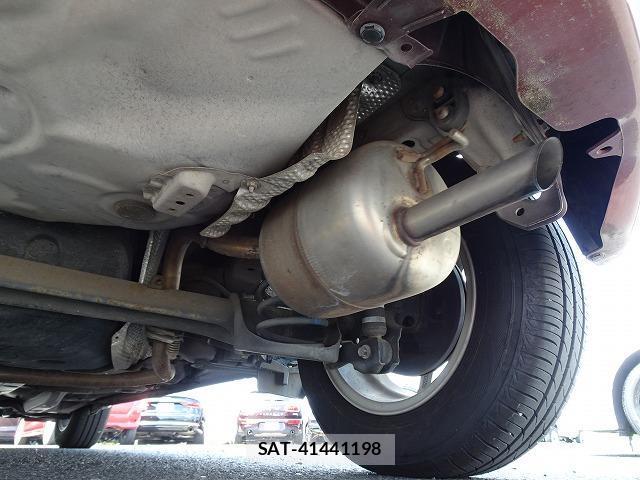 Toyota VITZ 2010-04 8222695-13