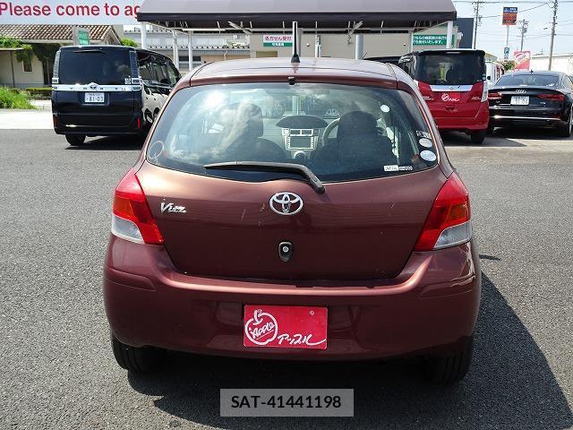 Toyota VITZ 2010-04 8222695-8