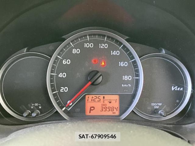 Toyota VITZ 2013-07 8222985-13
