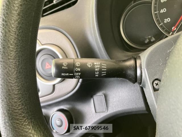 Toyota VITZ 2013-07 8222985-15