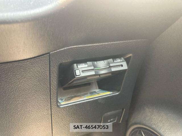 Toyota VITZ 2013-08 8223568-14