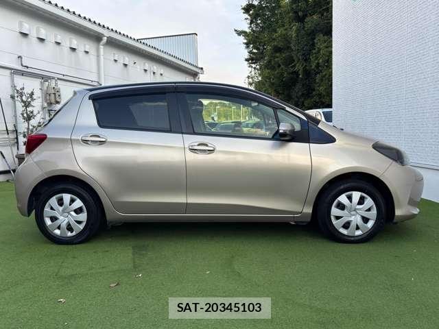 Toyota VITZ 2014-09 8224692-16