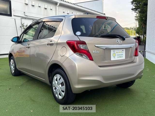 Toyota VITZ 2014-09 8224692-3