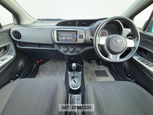 Toyota VITZ 2014-09 8224692-4