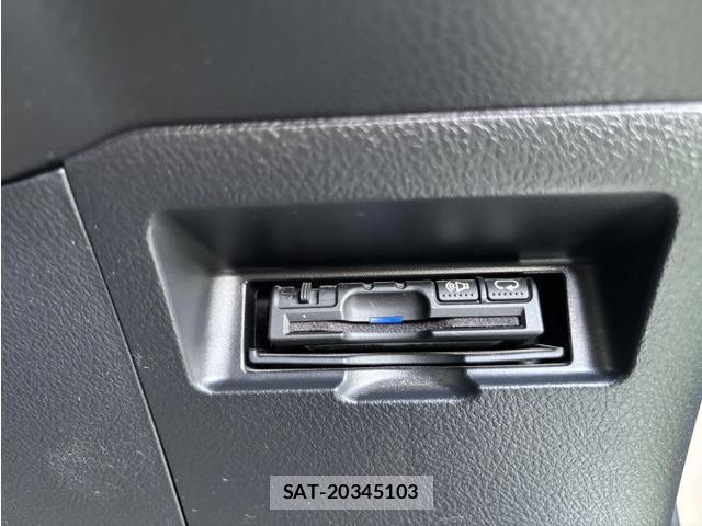 Toyota VITZ 2014-09 8224692-5