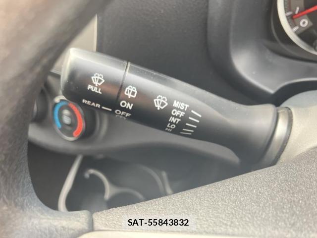 Toyota VITZ 2014-12 8225184-16