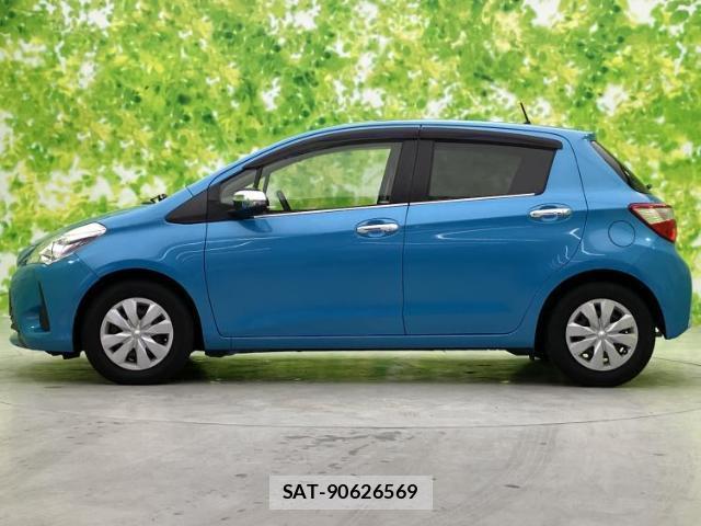 Toyota VITZ 2017-06 8225207-1