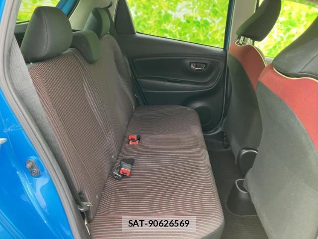 Toyota VITZ 2017-06 8225207-4