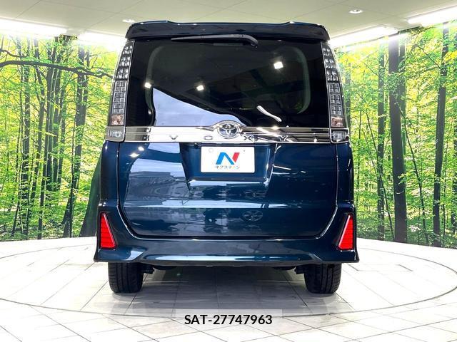 Toyota VOXY 2014-06 8216120-16