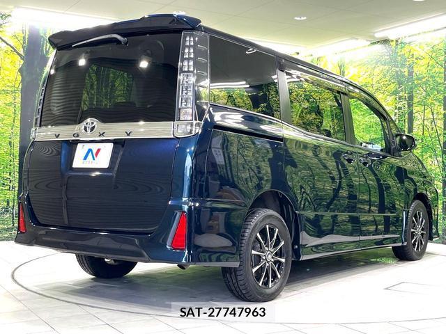 Toyota VOXY 2014-06 8216120-18
