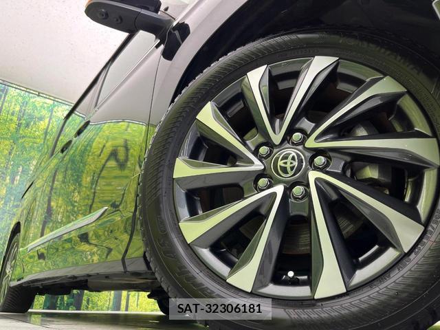 Toyota VOXY 2023-06 8216328-13