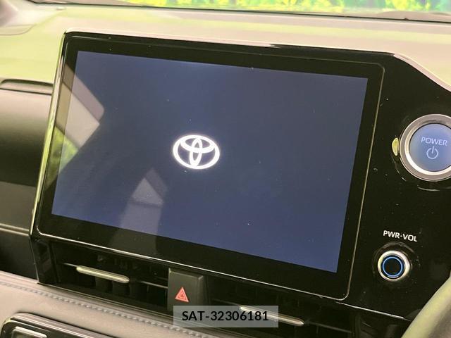Toyota VOXY 2023-06 8216328-3
