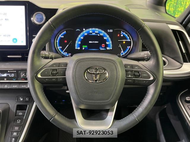 Toyota VOXY 2022-09 8216329-11