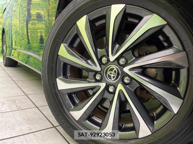 Toyota VOXY 2022-09 8216329-13