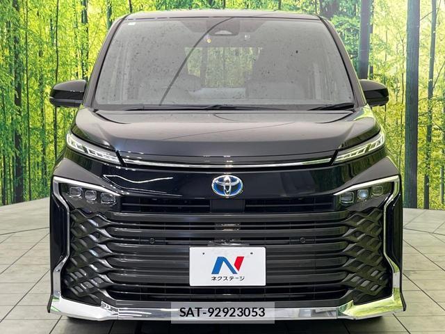 Toyota VOXY 2022-09 8216329-14
